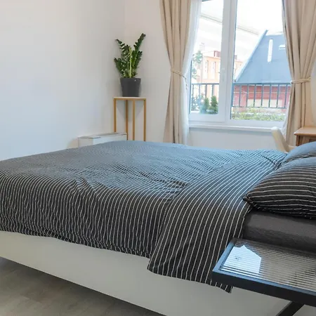 Downtown 2 Bedrooms Nearby Duna River Balcony-garage 10 Euro Per Day 부다페스트
